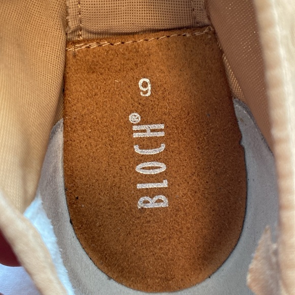 Bloch Adult “Neo Flex” Slip-on Jazz Shoe - Picture 8 of 8